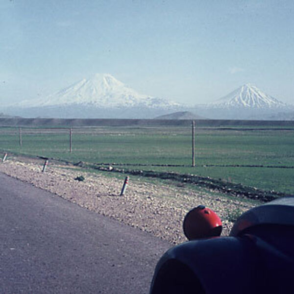 Nomadenschaetze: 1969 on the road again. At Ararat.