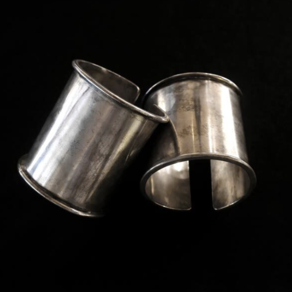 Nomadenschaetze: Ersari Turkmen bracelets, pair, silver, antique.